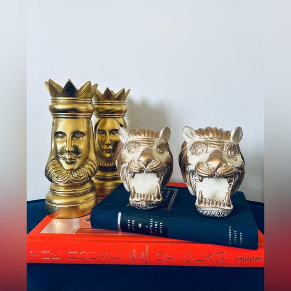 Vintage Set of 2 Lion Head Wall Mount | Majestic Wall Decor | Curtain Rod - Picture 2 of 8